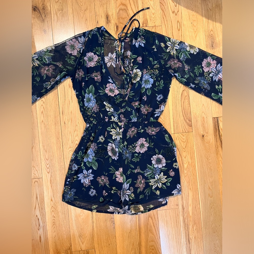 Simons floral romper